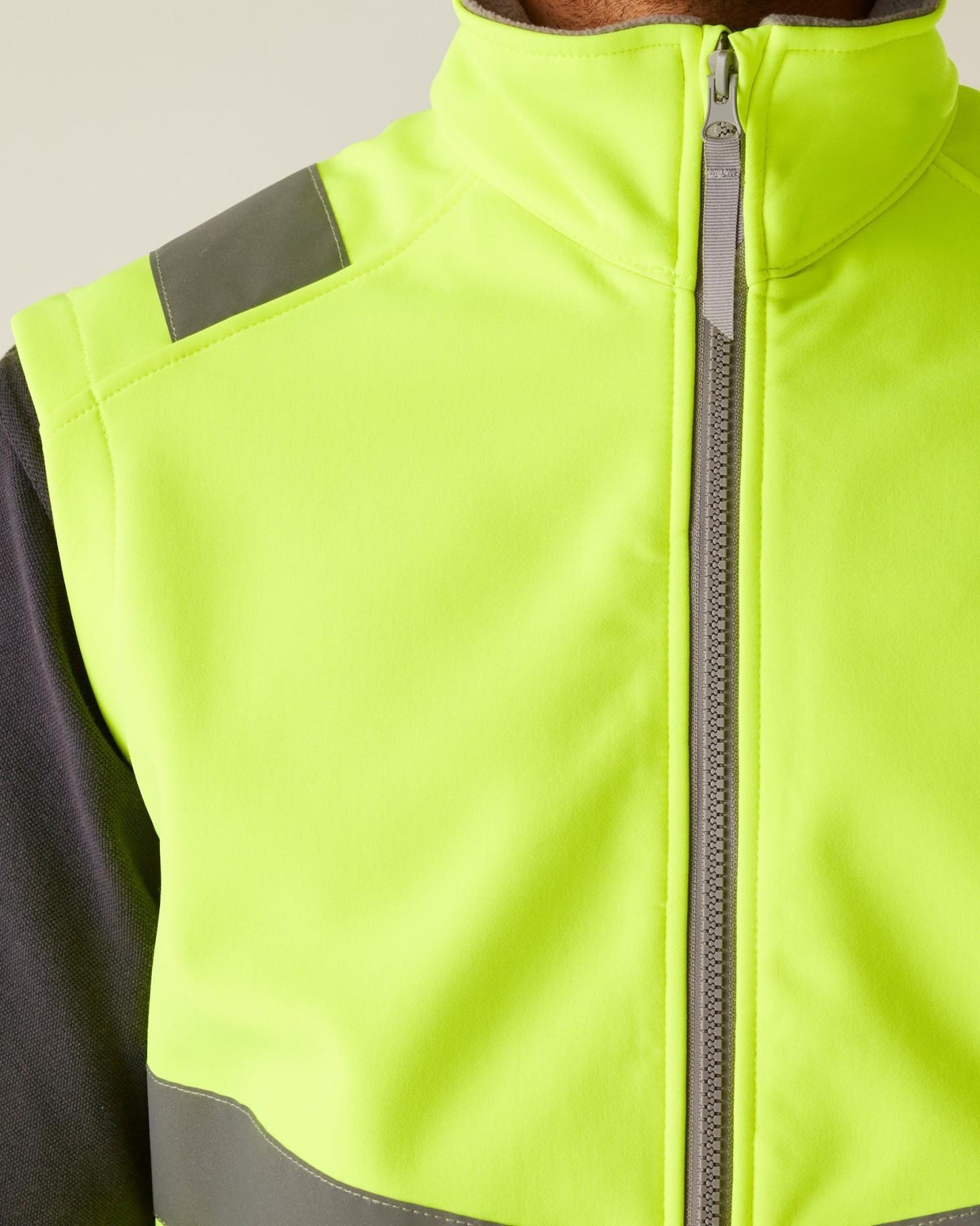 RTRB201 - Regatta Pro Contract Hi Vis Ablaze 270 2 Layer Softshell Bodywarmer Adult