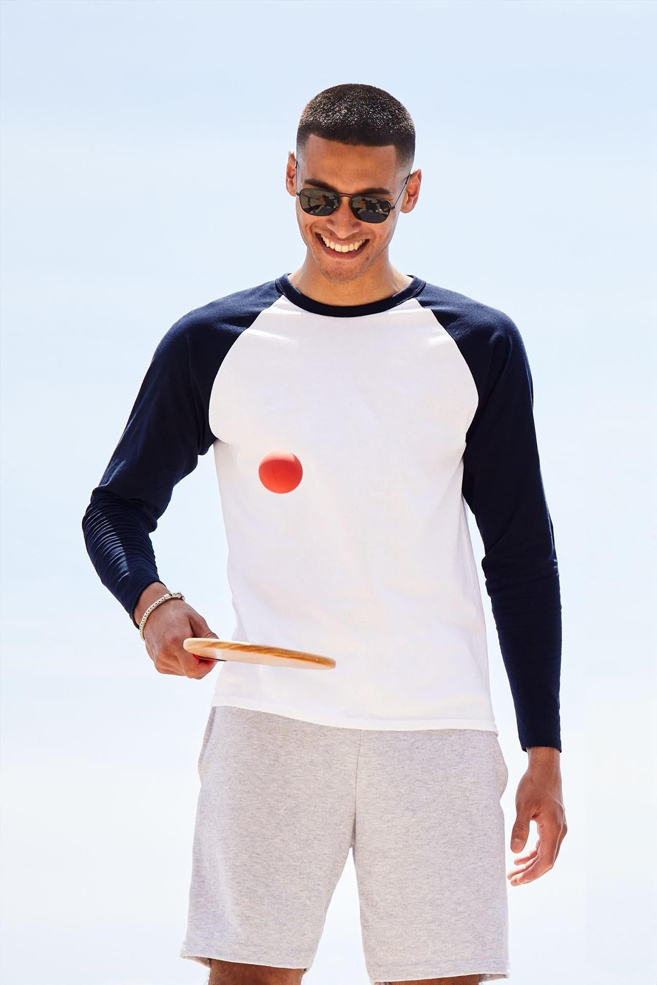F61028 - FotL Valueweight Open End 165 Regular Fit L/S Baseball Tee Adult