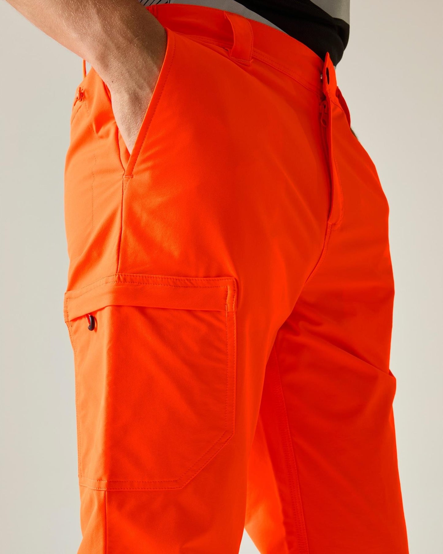 RTRJ629 - Regatta Pro Action Hi Vis Stretch 155 Action Trousers Adult